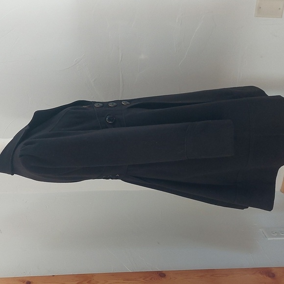 XOXO Gothic Coat - Picture 5 of 7